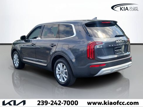 Used 2022 Kia Telluride LX FWD image 4