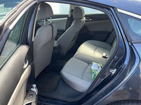 Used 2019 Honda Civic EX image 4