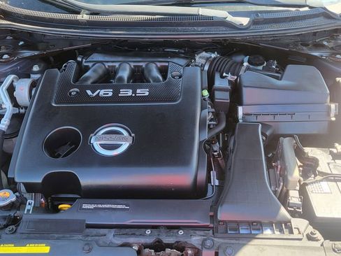 Used 2011 Nissan Altima 3.5 SR w/ Sport Pkg image 35