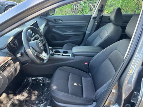 Used 2026 Nissan Altima 2.5 SV FWD image 27