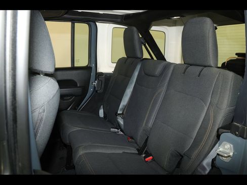 Used 2025 Jeep Wrangler Unlimited Sport AWD/4WD image 25