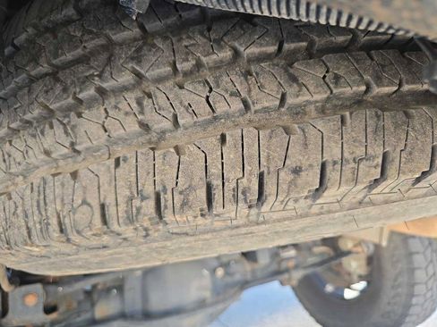 Used 2016 RAM 2500 Tradesman w/ Chrome Appearance Group image 32