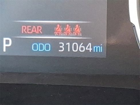 Used 2021 Toyota RAV4 XLE image 20