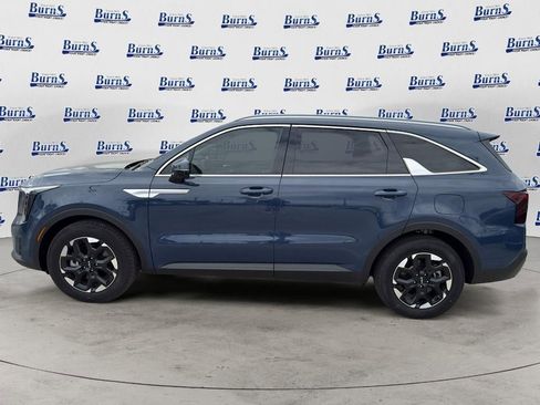 New 2025 Kia Sorento S w/ Panoramic Sunroof Package FWD image 4