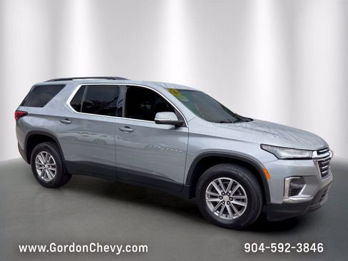 Certified 2023 Chevrolet Traverse LT FWD image 8