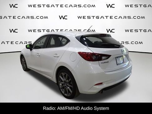 Used 2018 MAZDA MAZDA3 Touring image 3