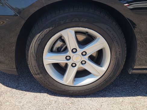 Used 2025 Chevrolet Malibu LS w/ Driver Confidence Package image 14