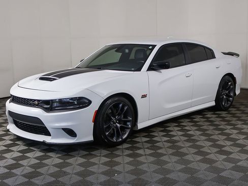 Used 2023 Dodge Charger Scat Pack w/ Plus Group RWD image 8