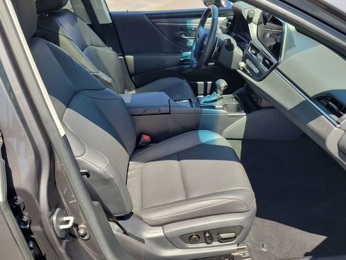 Used 2023 Lexus ES 250 w/ Premium Package AWD/4WD image 27