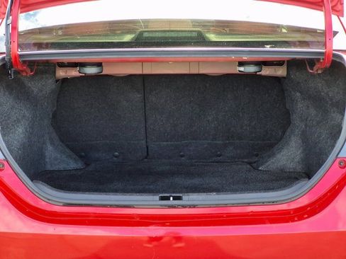 Used 2014 Toyota Corolla LE image 6