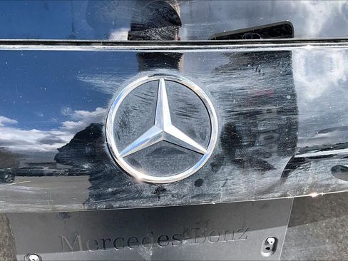 Used 2023 Mercedes-Benz GLB 250 4MATIC image 30