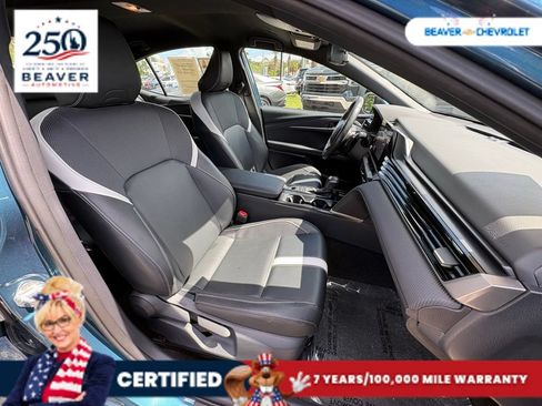 Used 2025 Toyota Camry SE FWD image 23