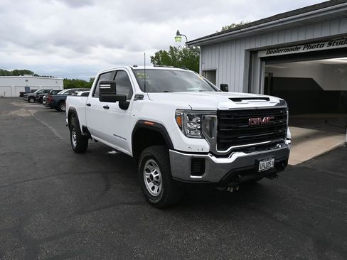 Used 2020 GMC Sierra 3500 4x4 Crew Cab w/ Convenience Package image 4