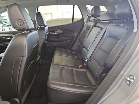 Used 2024 GMC Terrain SLT w/ LPO, 'HIT The Road' Package image 12