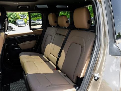 New 2026 Land Rover Defender 110 X-Dynamic SE AWD/4WD image 50