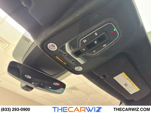 Used 2020 Lamborghini Urus image 75