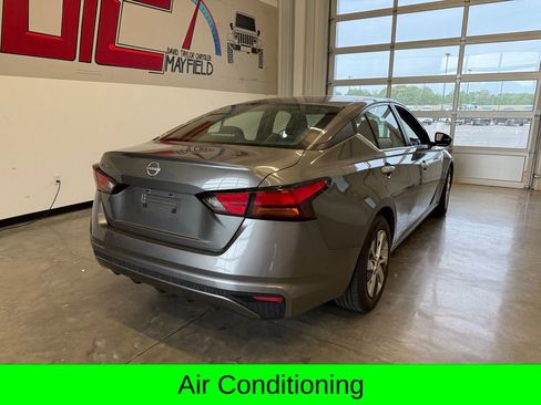 Used 2023 Nissan Altima 2.5 S FWD image 3