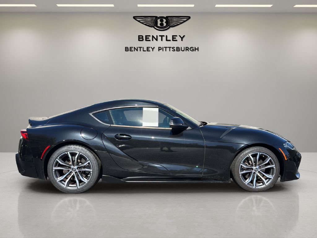 Used 2021 Toyota Supra w/ Safety & Technology Package RWD image 4