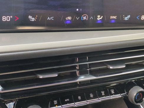 New 2026 Chevrolet Traverse LT w/ Driver Confidence Package image 32