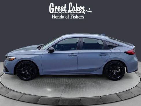Used 2023 Honda Civic Sport image 2