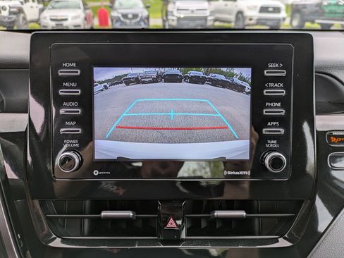 Used 2024 Toyota Camry SE FWD image 12