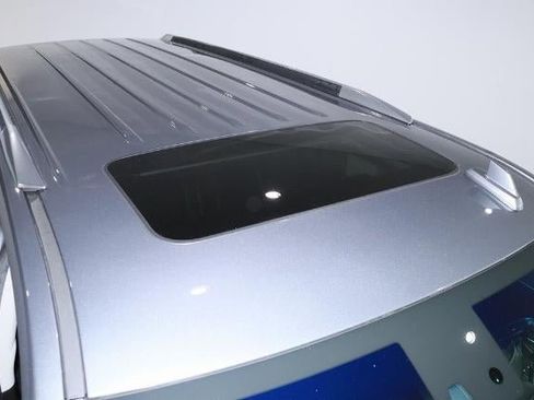 Used 2019 Cadillac Escalade ESV Premium Luxury image 14