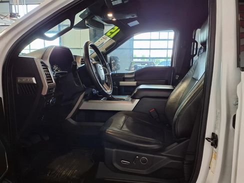 Used 2015 Ford F150 Lariat w/ Equipment Group 502A Luxury AWD/4WD image 18