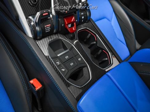 Used 2022 Lamborghini Urus image 19