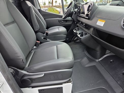 New 2026 Mercedes-Benz Sprinter 2500 image 18