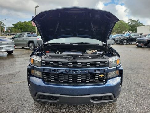 Used 2020 Chevrolet Silverado 1500 Custom w/ Custom Value Package image 20