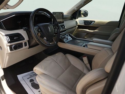 Used 2020 Lincoln Navigator Reserve w/ Luxury Package AWD/4WD image 8