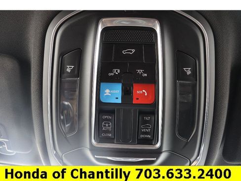 Used 2024 Jeep Grand Cherokee Altitude image 19