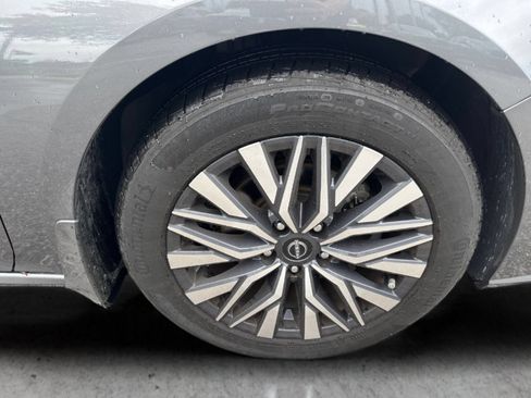 Certified 2023 Nissan Altima 2.5 SV FWD image 37