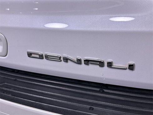 Used 2022 GMC Yukon XL Denali w/ Max Trailering Package image 32