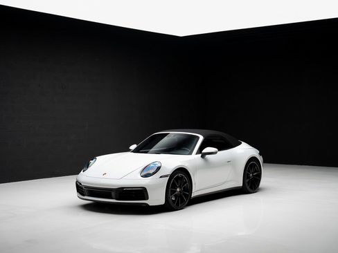 Used 2020 Porsche 911 Carrera image 5