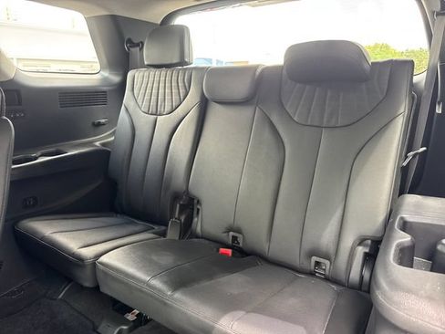 Used 2023 Hyundai Palisade Limited FWD image 12