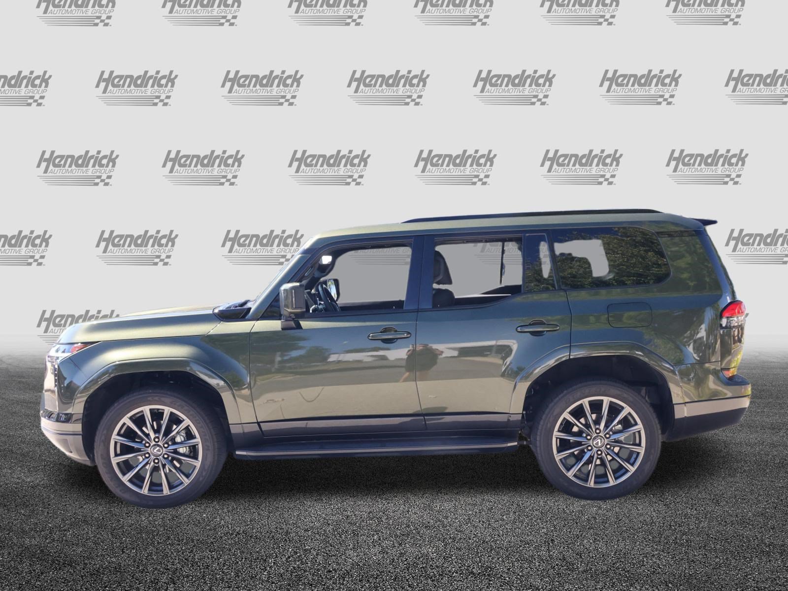 Used 2025 Lexus GX 550 AWD/4WD image 6