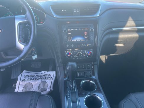 Used 2017 Chevrolet Traverse Premier image 12