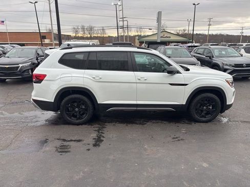 New 2026 Volkswagen Atlas Peak Edition image 6