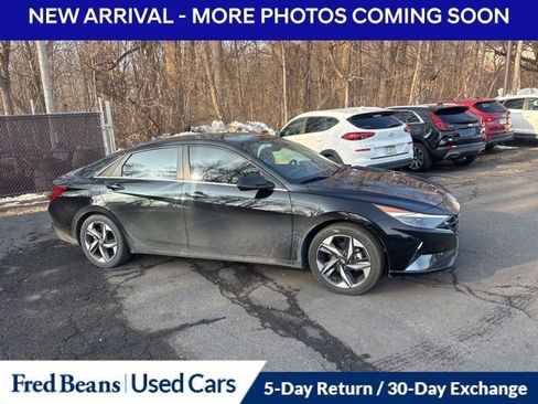Certified 2023 Hyundai Elantra Limited image 4