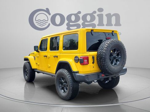 Used 2018 Jeep Wrangler Unlimited Sahara w/ Quick Order Package 24M Moab AWD/4WD image 3