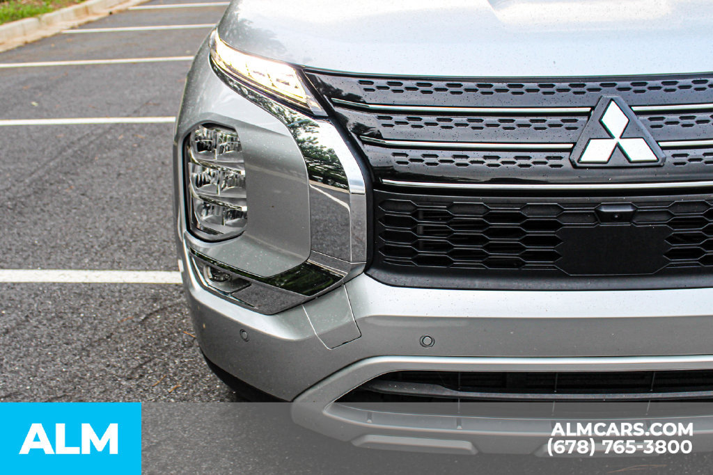 Used 2024 Mitsubishi Outlander SE FWD image 11