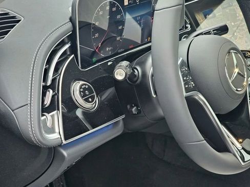 New 2026 Mercedes-Benz E 350 4MATIC Sedan image 16