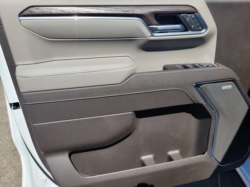 New 2026 GMC Canyon AT4 AWD/4WD image 16