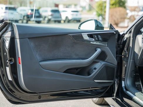 Used 2022 Audi RS 5 image 37