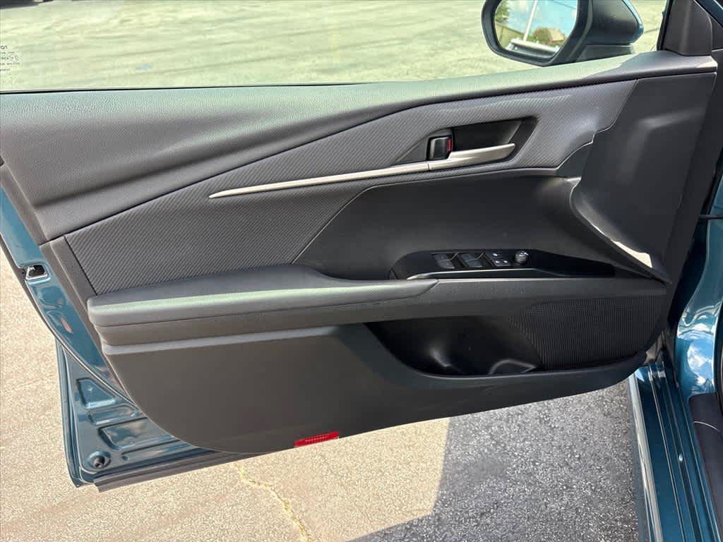 Used 2025 Toyota Camry SE w/ Multimedia Upgrade Package FWD image 21