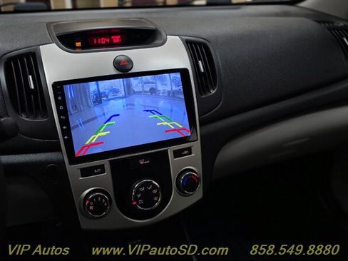 Used 2013 Kia Forte EX image 21