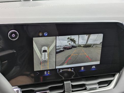 New 2026 Chevrolet Equinox LT w/ Safety and Technology Package image 17