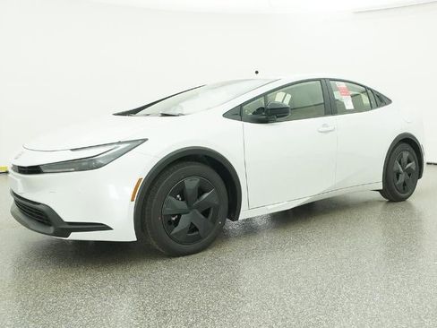 New 2026 Toyota Prius LE image 17