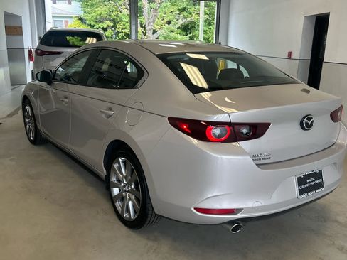 Used 2026 MAZDA MAZDA3 2.5 S Sedan w/ Preferred Pkg FWD image 5